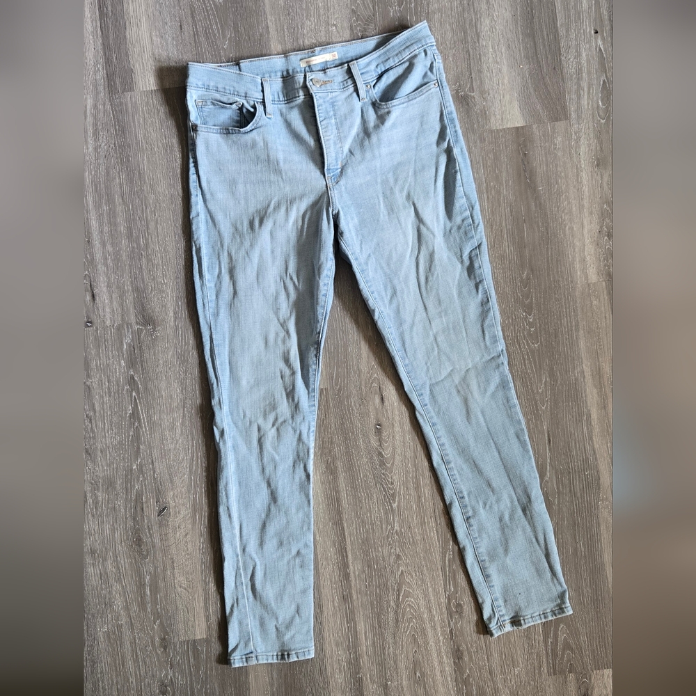 Levis 311 Shaping Skinnies - 32